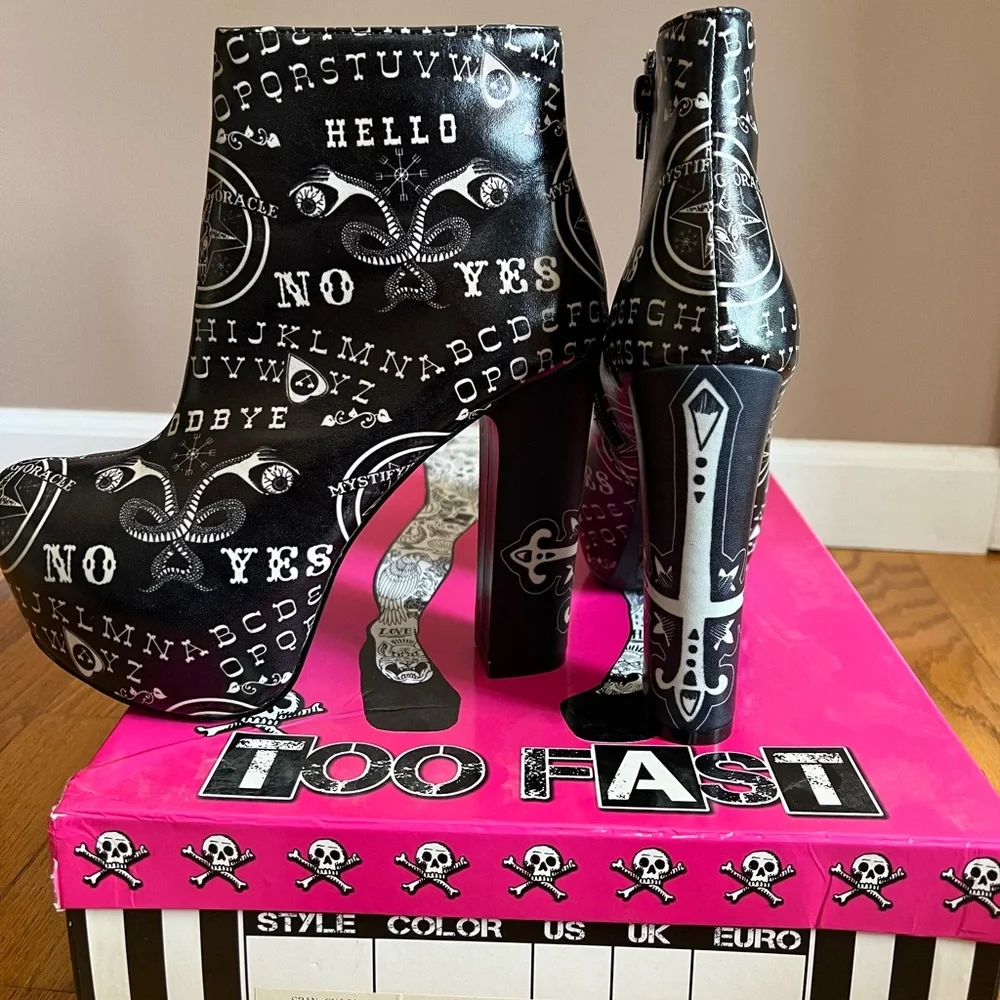 NIB Too Fast Super Rare! Ouija Pentagram Boots - Picture 4 of 9